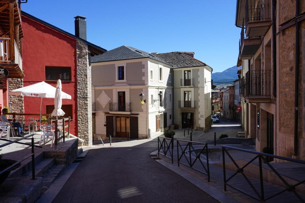 Fonda Biayna Hotel Bellver De Cerdanya Exterior foto