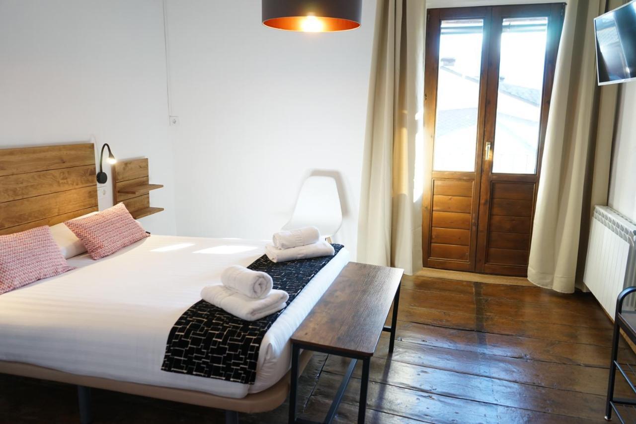 Fonda Biayna Hotel Bellver De Cerdanya Exterior foto